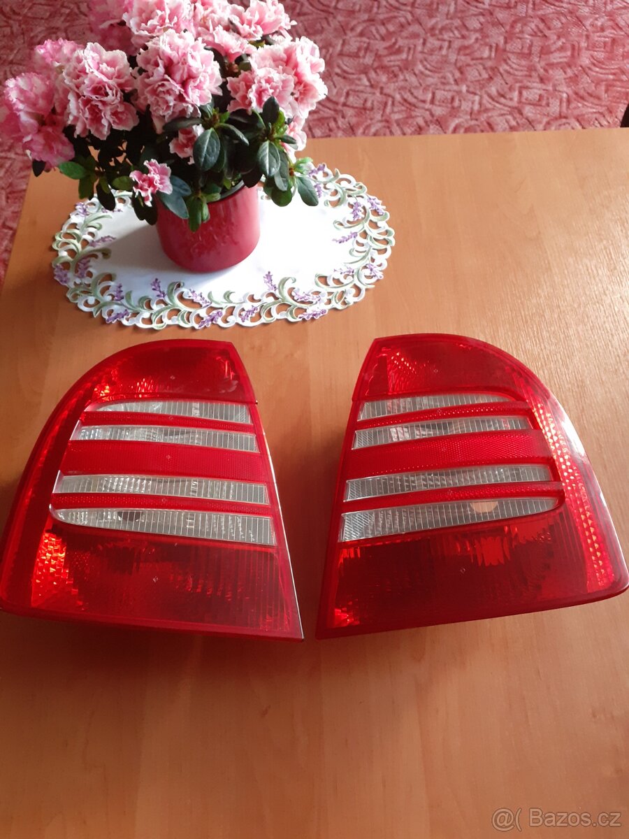 Zadní světla na Škoda Superb
