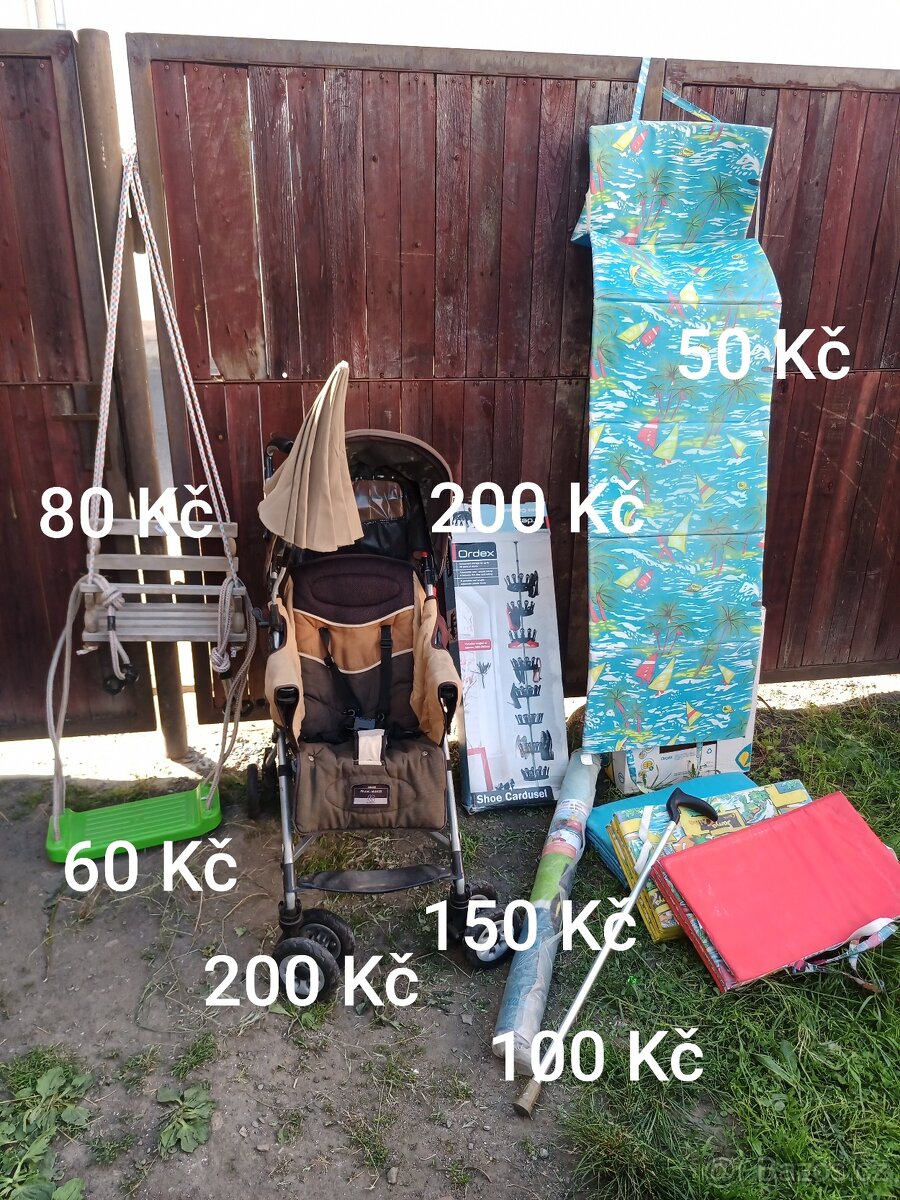 Prodám věci pro děti, hůl, kočárek, koberec, lehatko