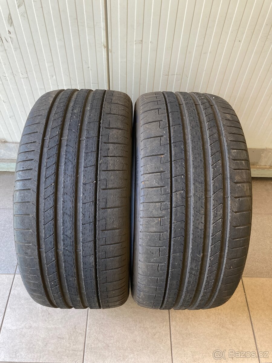 2x letni pneu 275/35/20 Pirelli Pzero