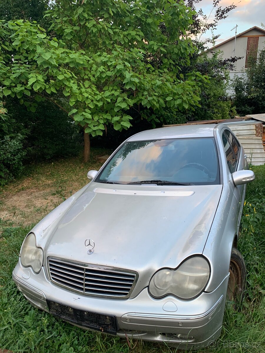 Mercedes Benz C270 CDI r.v. 2003