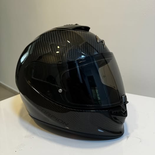 Scorpion EXO-1400 Evo II Air, vel. M (lesklý karbon)