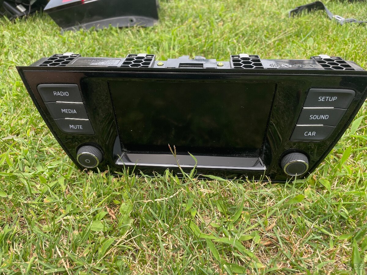 Škoda Fabia III originál radio 6V0 035 867 K