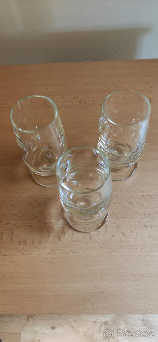 Sklenice na nápoje