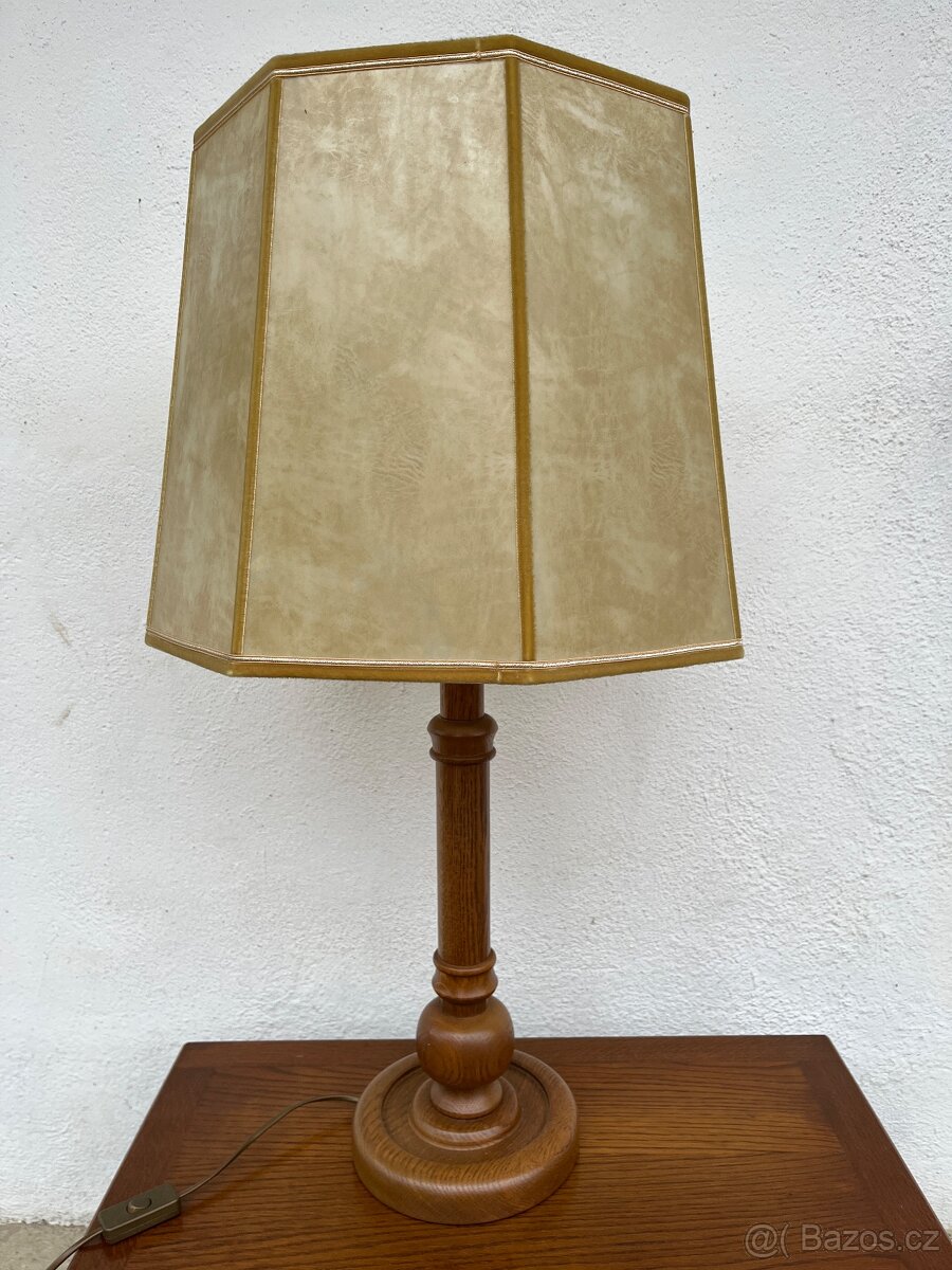 Stolní lampa