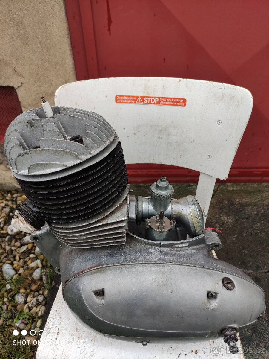 JAWA 250/353 r.v. 1955 -  půlbuben - motor
