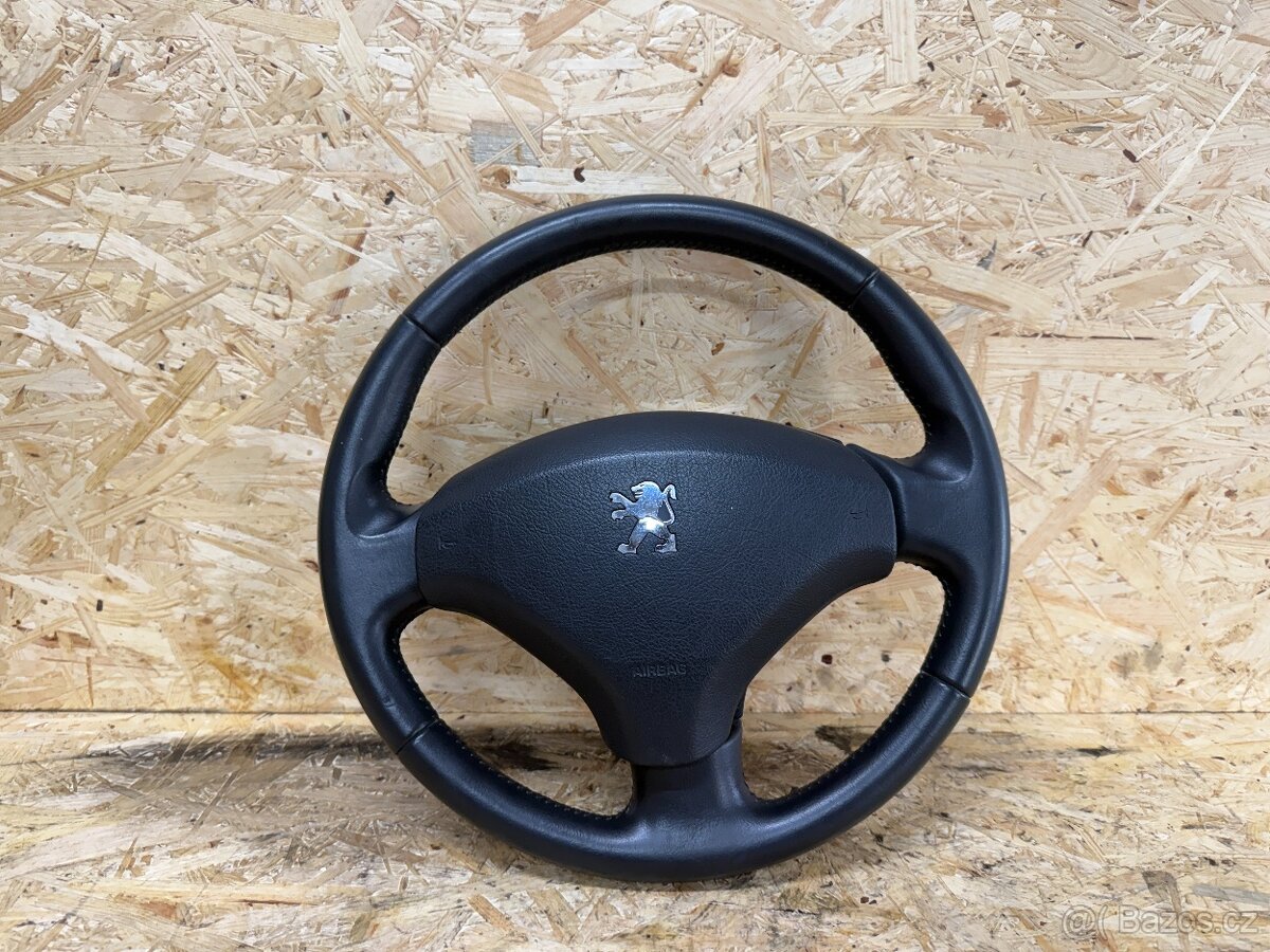 KOŽENÝ VOLANT PEUGEOT 5008