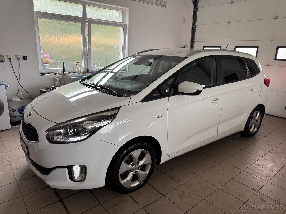 KIA Carens 1.6 GDi 99kW 7 miestne, ťažné zariadenie