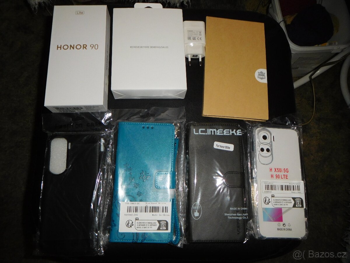 Mobilní telefon Huawei P smart 2019+ příslušenství