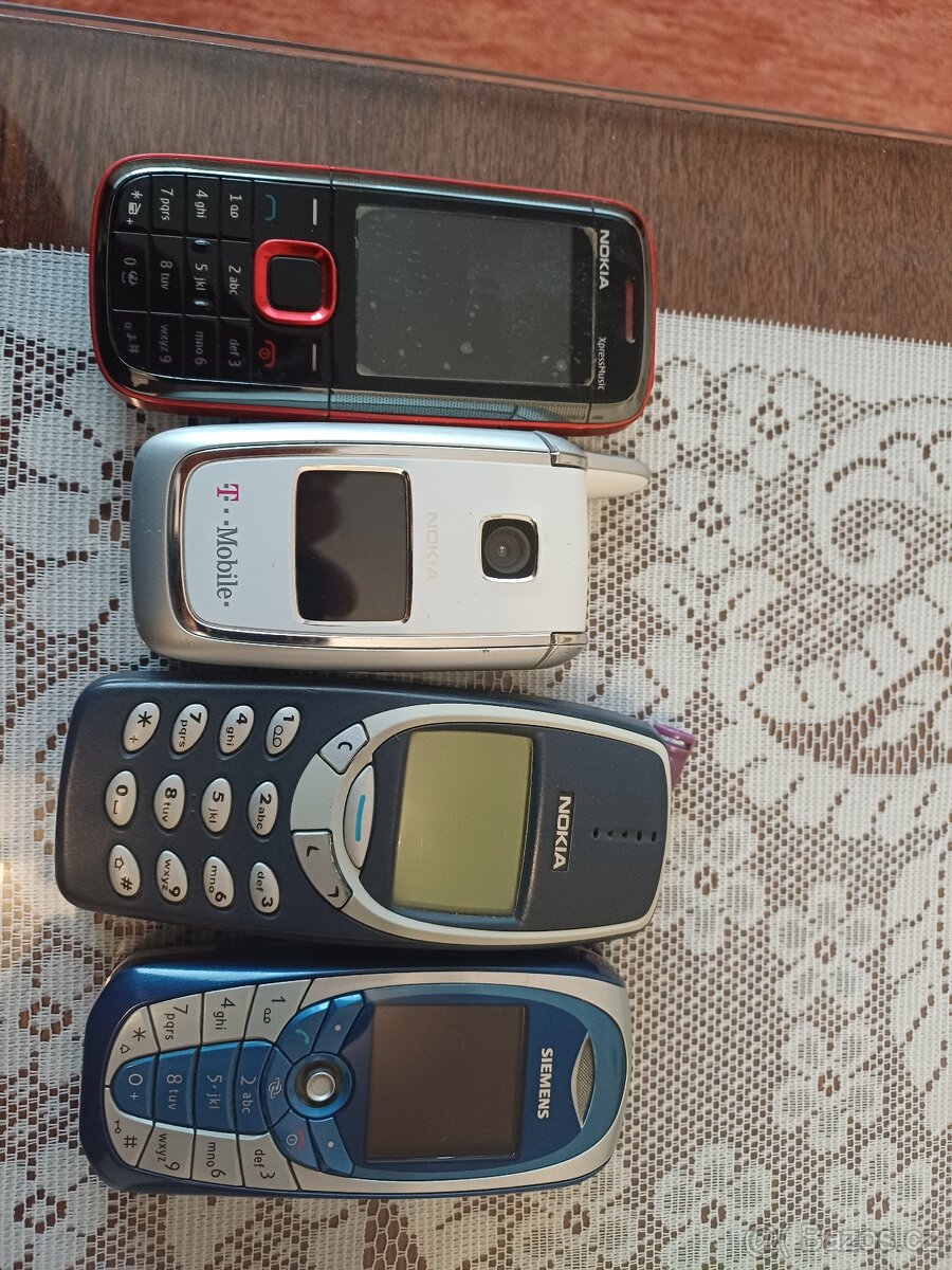 Prodám staré mobily