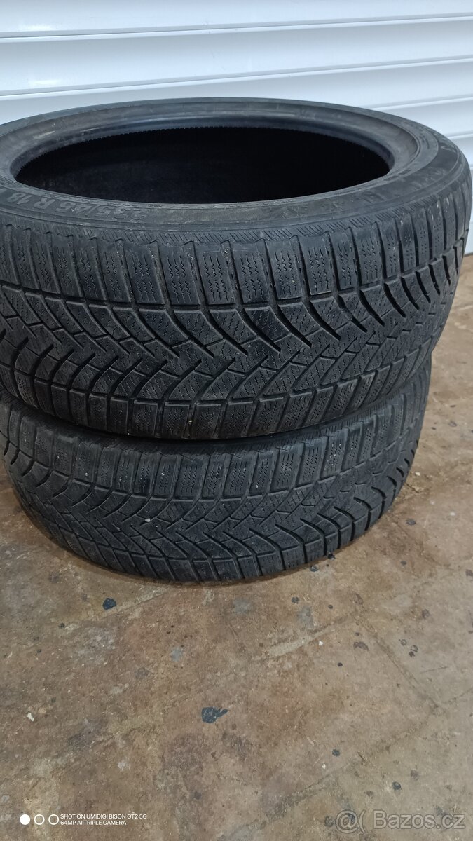 Zimní pneumatiky 235/45r18