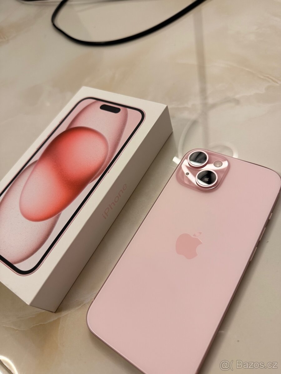  iPhone 15 – růžová (Pink) 128 GB – jako nový