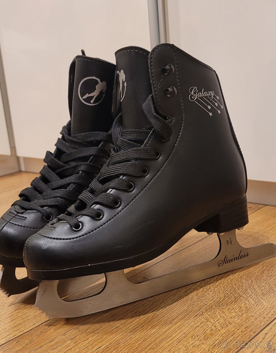 Dětské lední brusle vel. 33