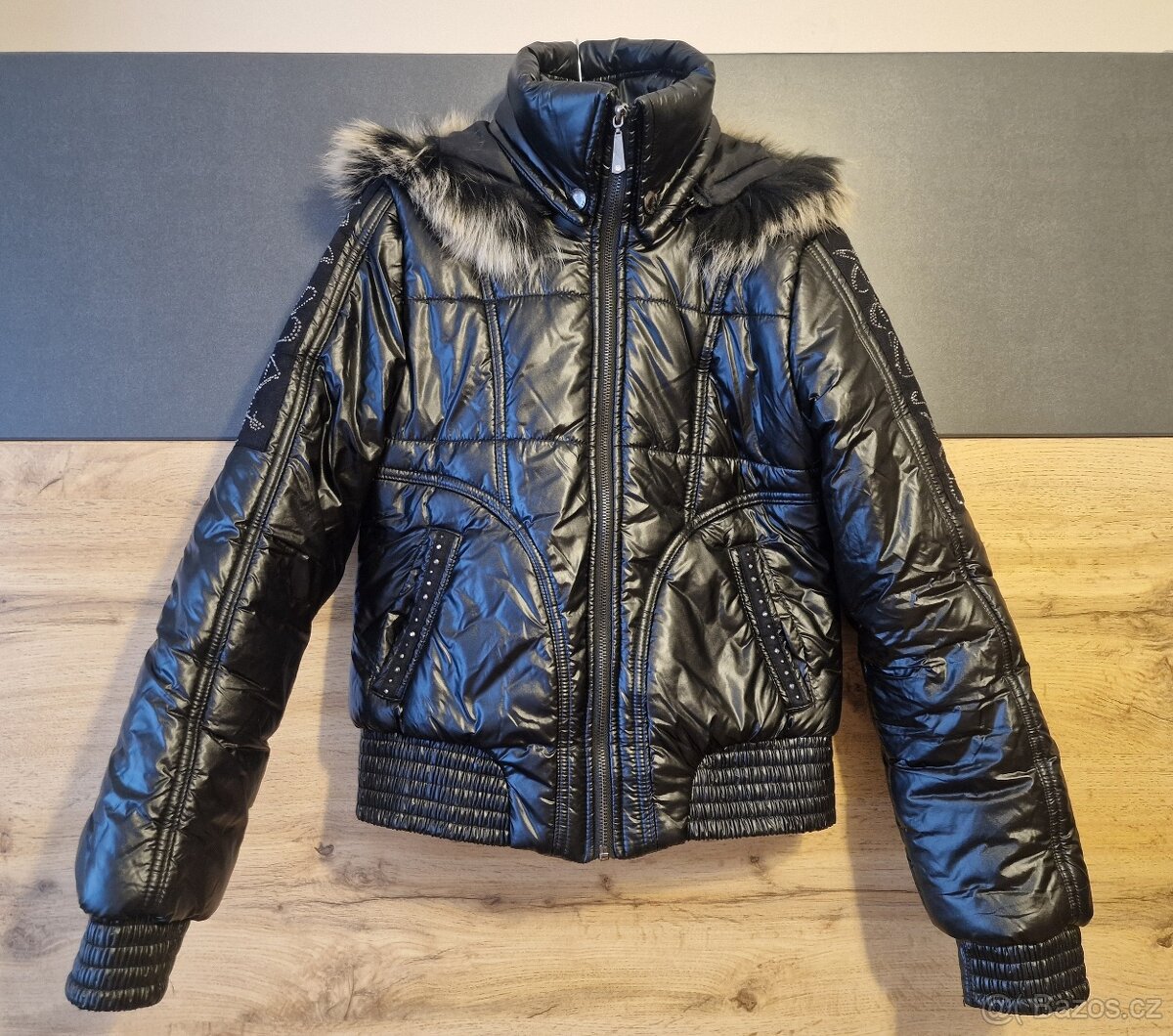 Dívčí/dámská černá metalická bunda Redial vel. S