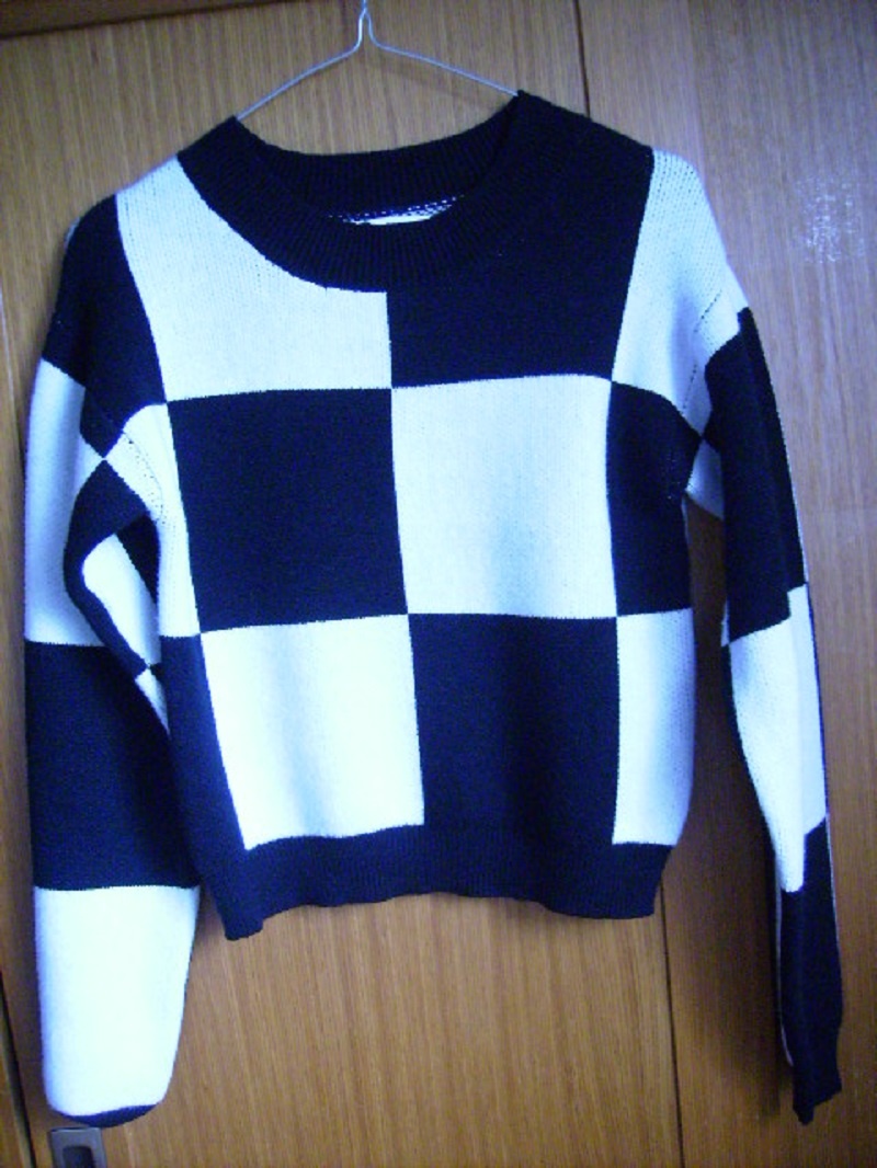 NOVÝ dámský černobílý svetřík