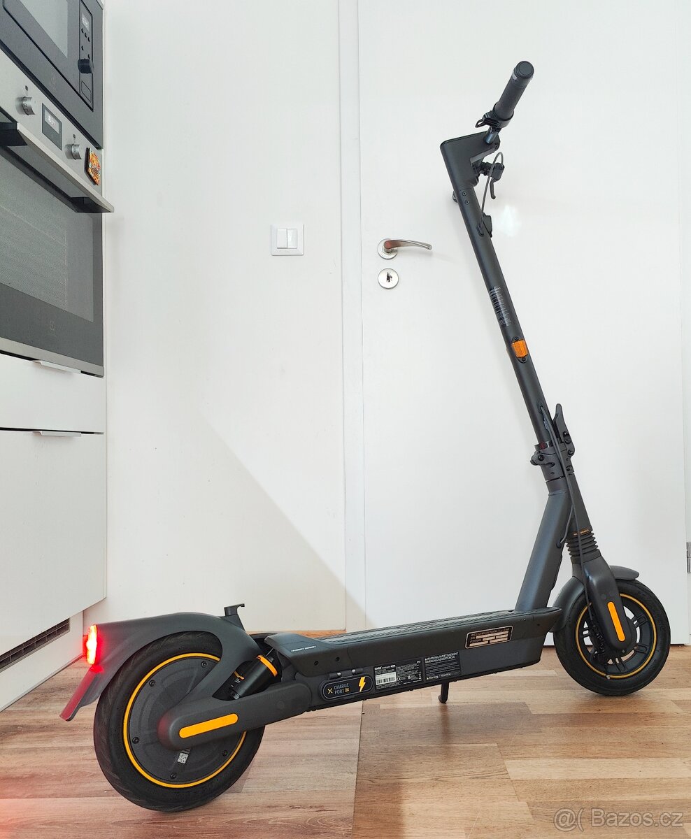 Elektrokoloběžka Segway Ninebot G2 Max, ve stavu nové