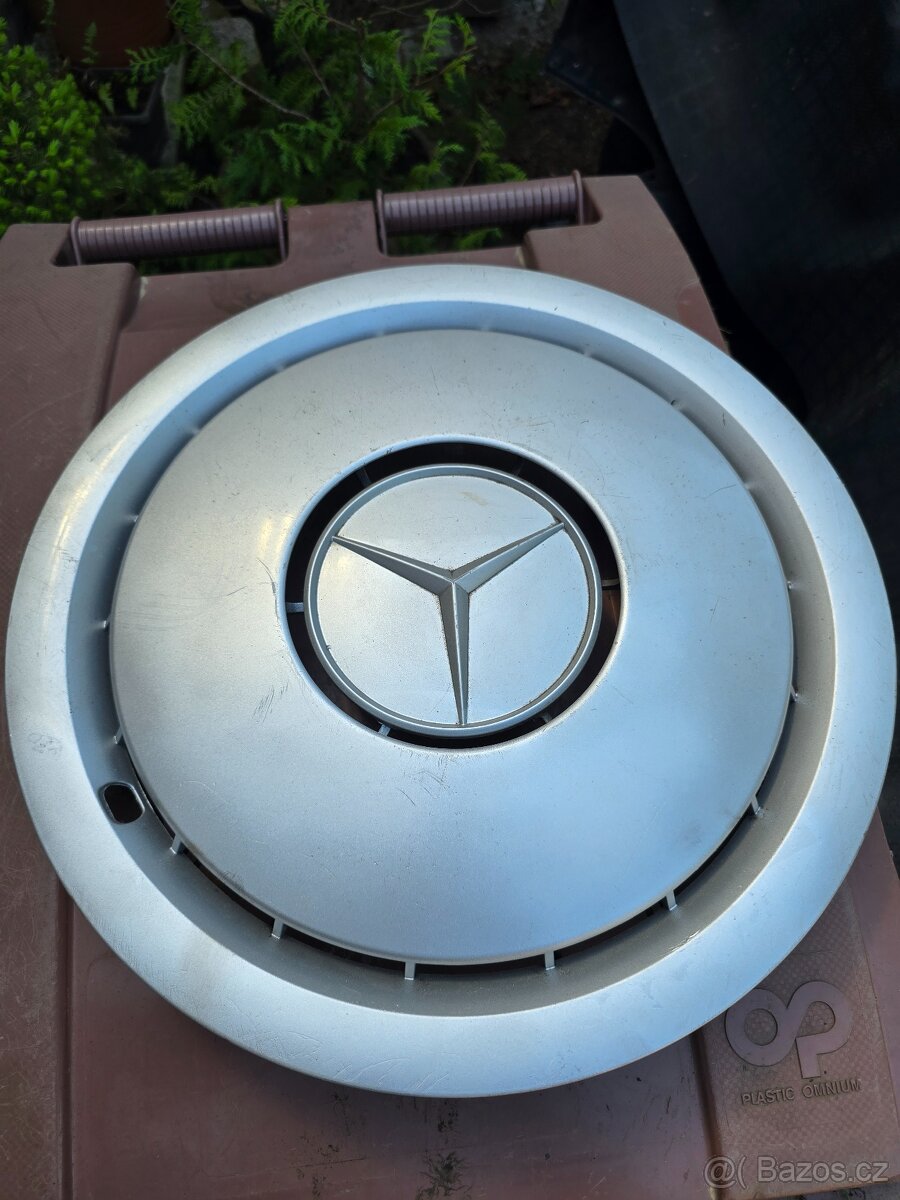 Mercedes poklice R15