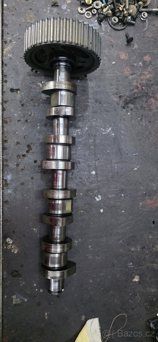 Prodám vačku 1.9tdi 96kw Pd