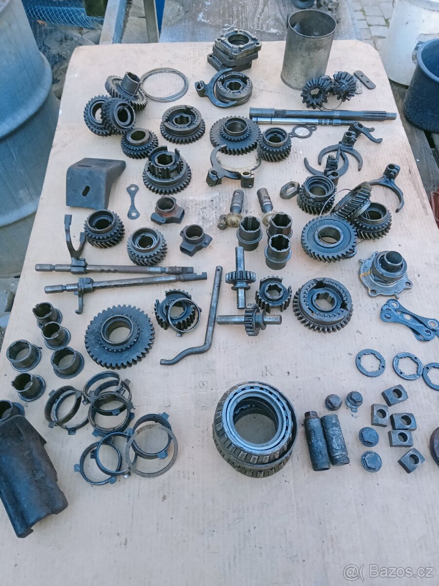Nabízím použité díly převodovky Škoda 100