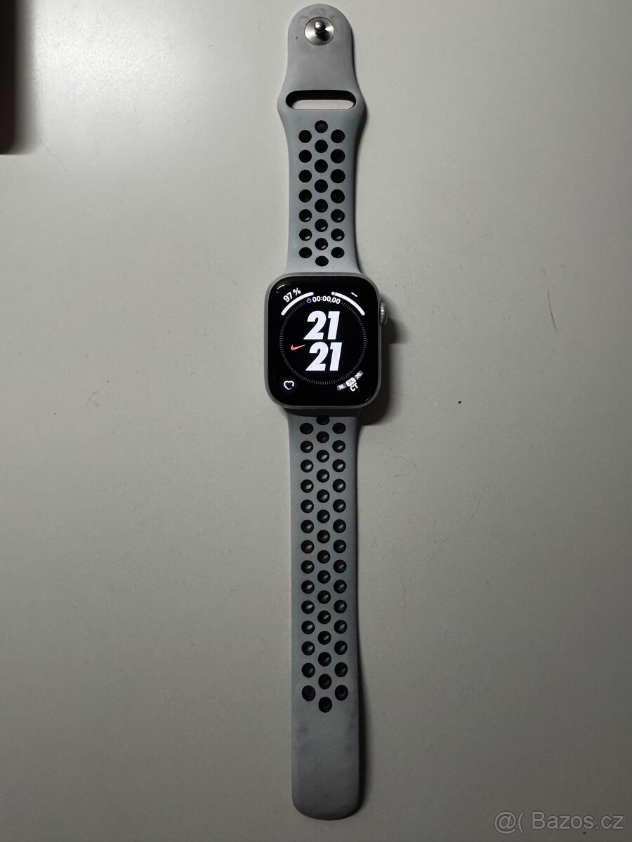 Apple watch SE Nike 44 mm