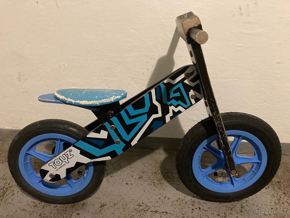 Dřevěné odrážedlo TOYZ