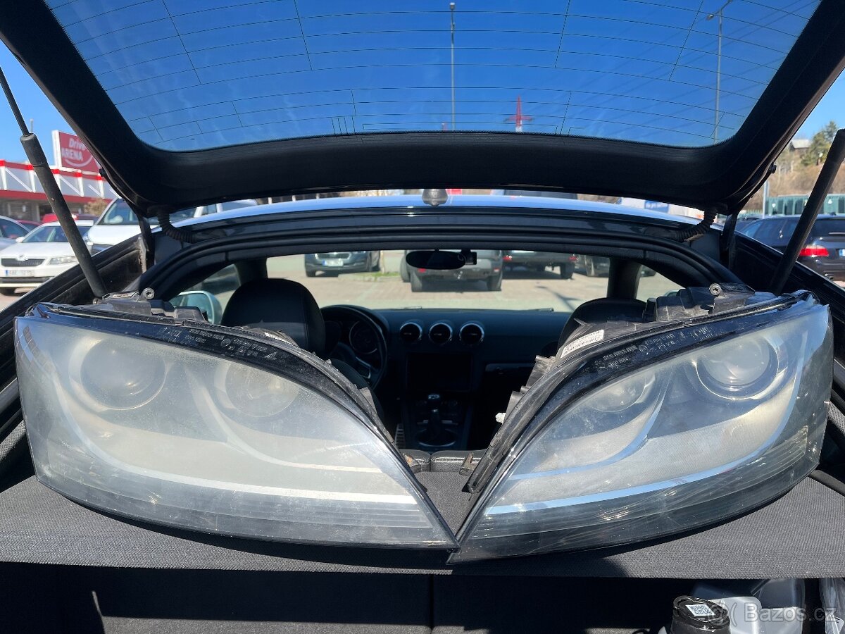 AUDI TT MK2 SVĚTLA
