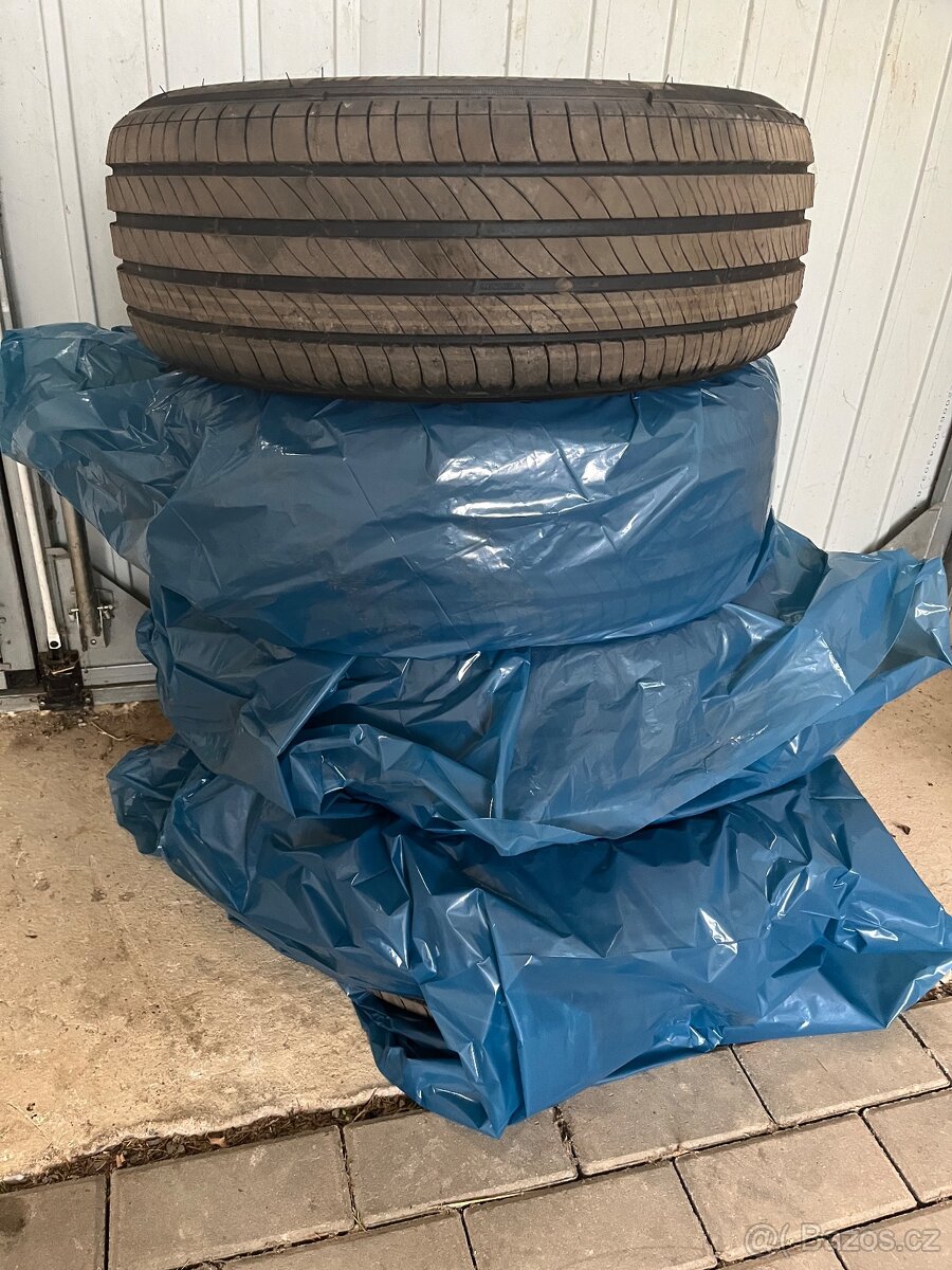Prodám nové letní pneu Michelin 205/55 R 17