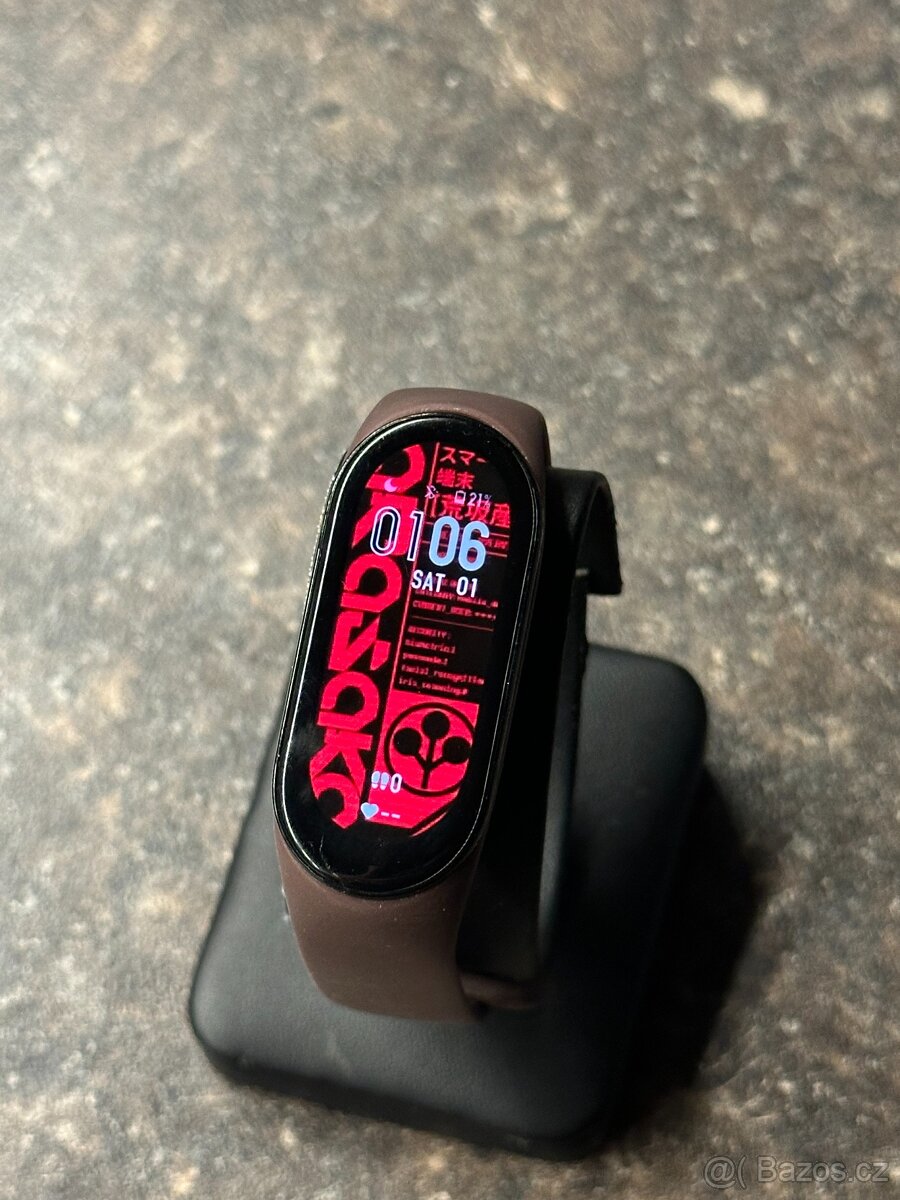 Chytrý náramek Xiaomi Smart Band 7 černý/hnědý