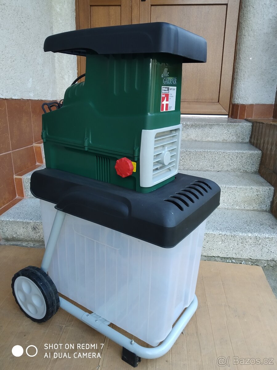 Prodám elektrický Válcový drtič MR.Garden-2800 W.