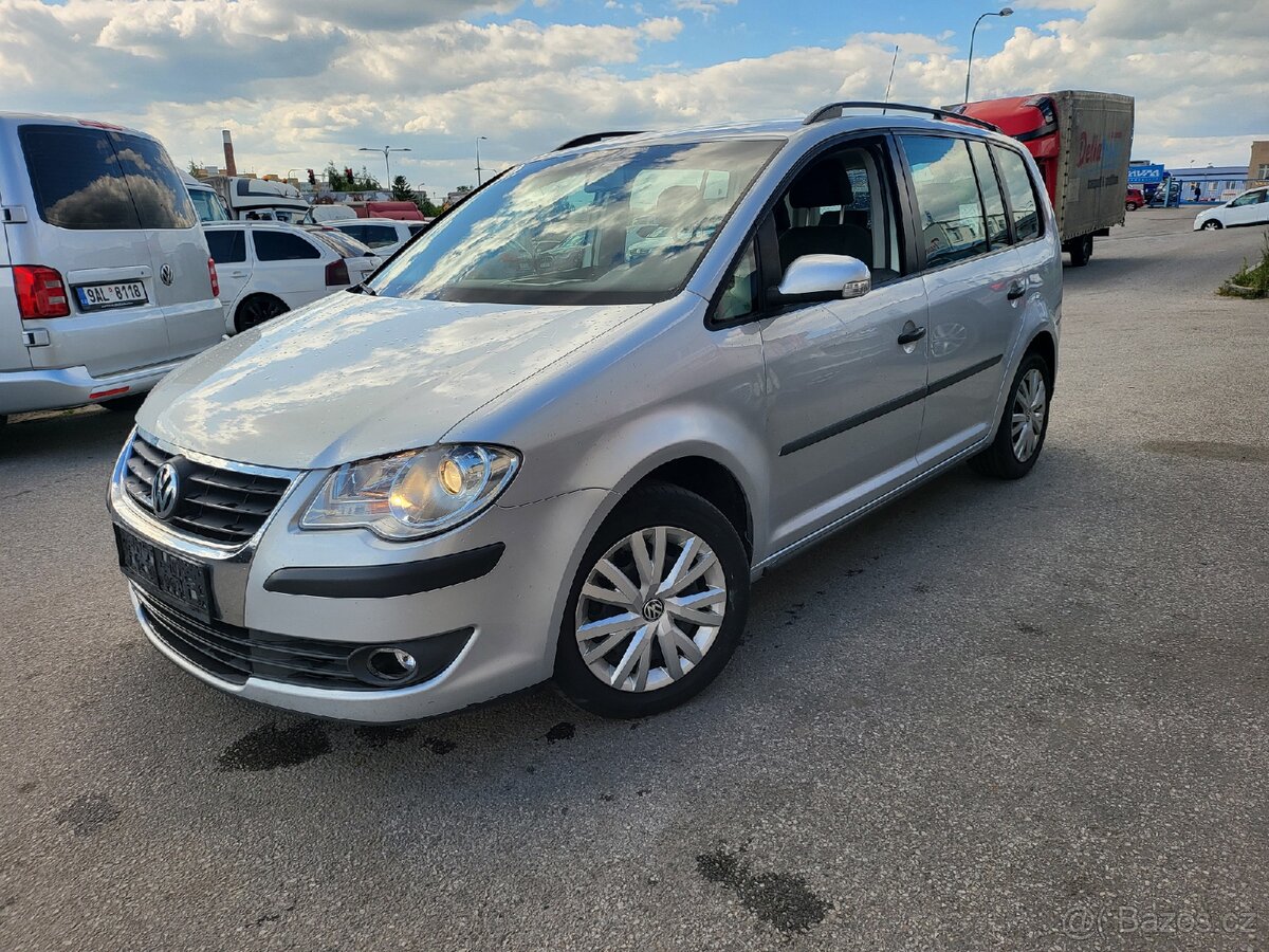 VW Touran 1.9TDI, 77kw, facelift, nová STK.