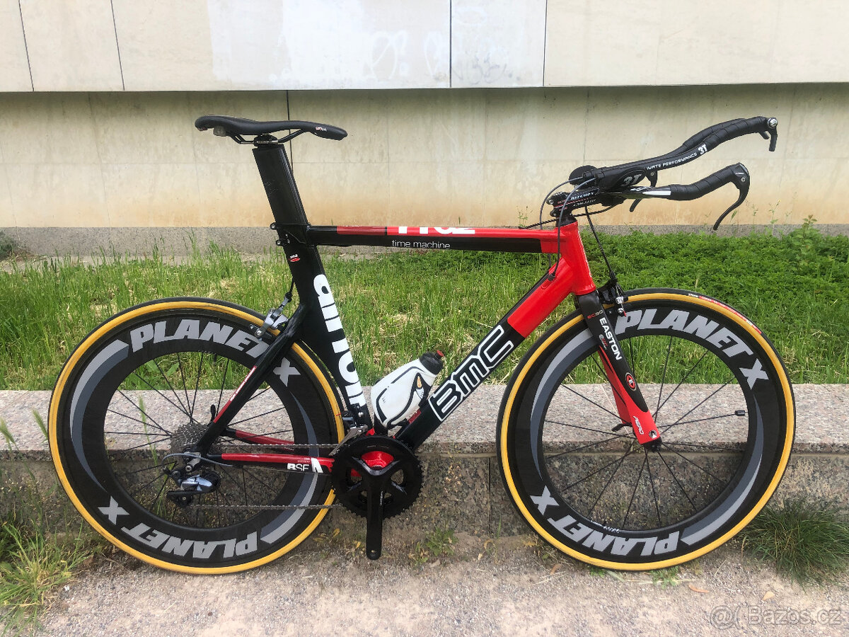 Prodám silniční kolo na časovku a triatlon s vysokými ráfky