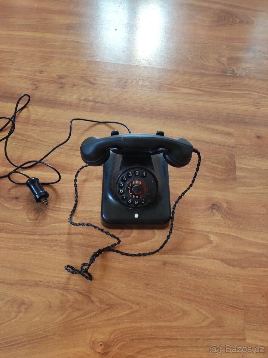 RETRO TELEFON 50- LÉTA