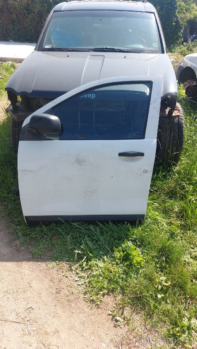 Dacia dokker leve predni dvere
