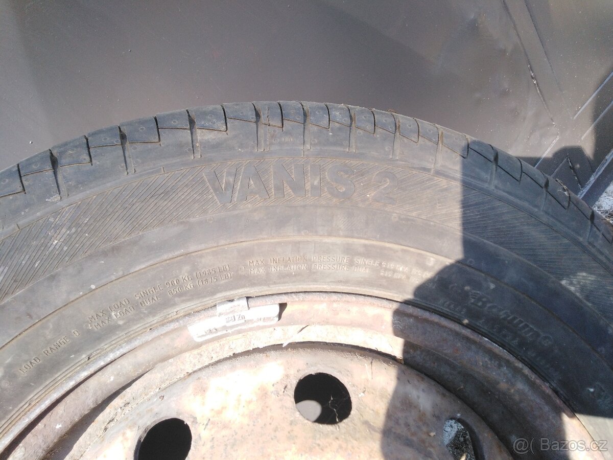 205 /70 R 15 C 1ks Barum Vanis 2