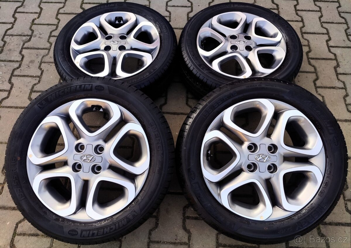 Alu kola originál Hyundai i20 4x100 R16 Krásná sada