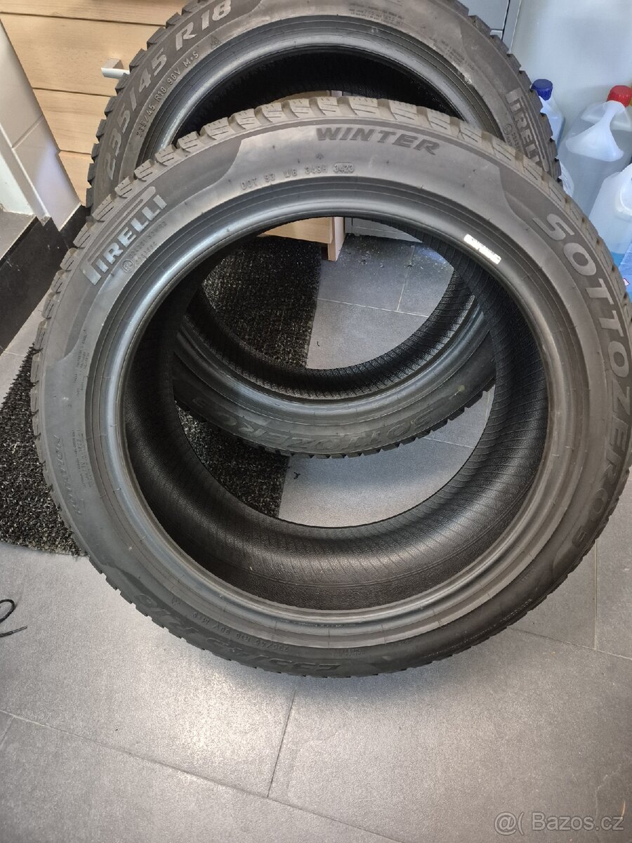 Zimní pneu Pirelli Sottozero 3 235/45/18