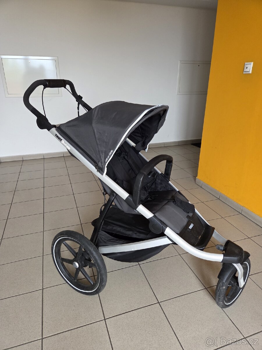 Thule Urban Glide 2 black