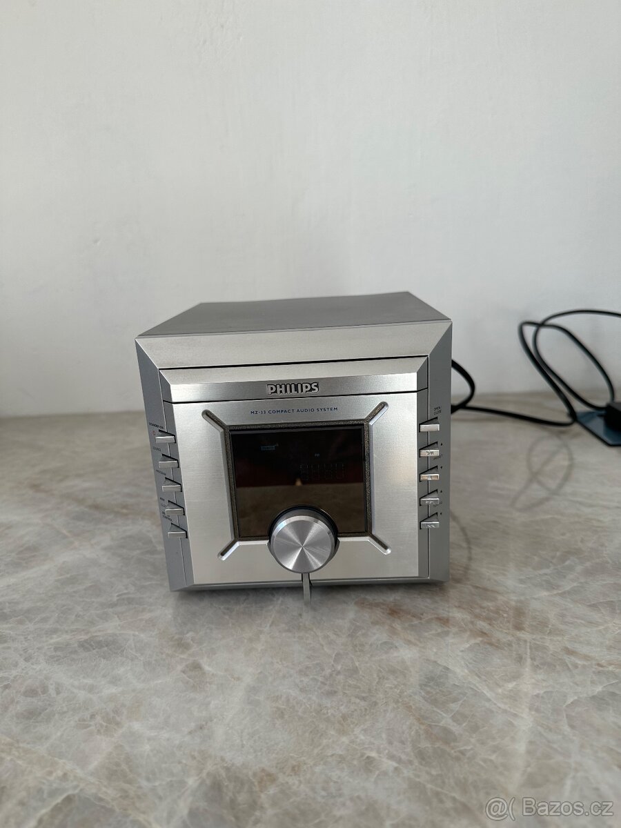 CD přehrávač s rádiem