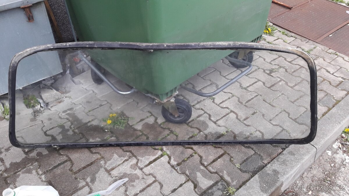 přední sklo Škoda 1203