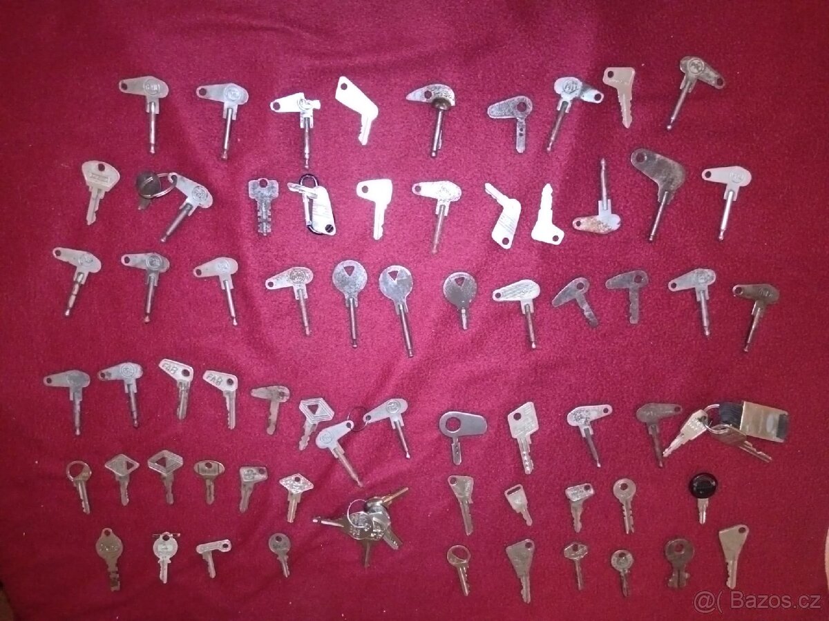 Klíčky Jawa ČZ pérák Bosch a jiné scintilla