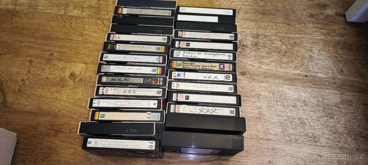 27  Ks Kazet Betamax, většinou zn.Sony,čti popis