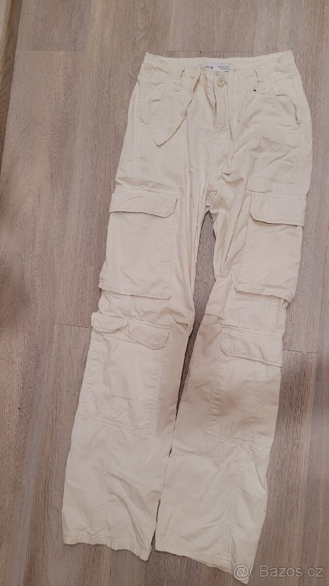 Kalhoty Bershka, velikost 32