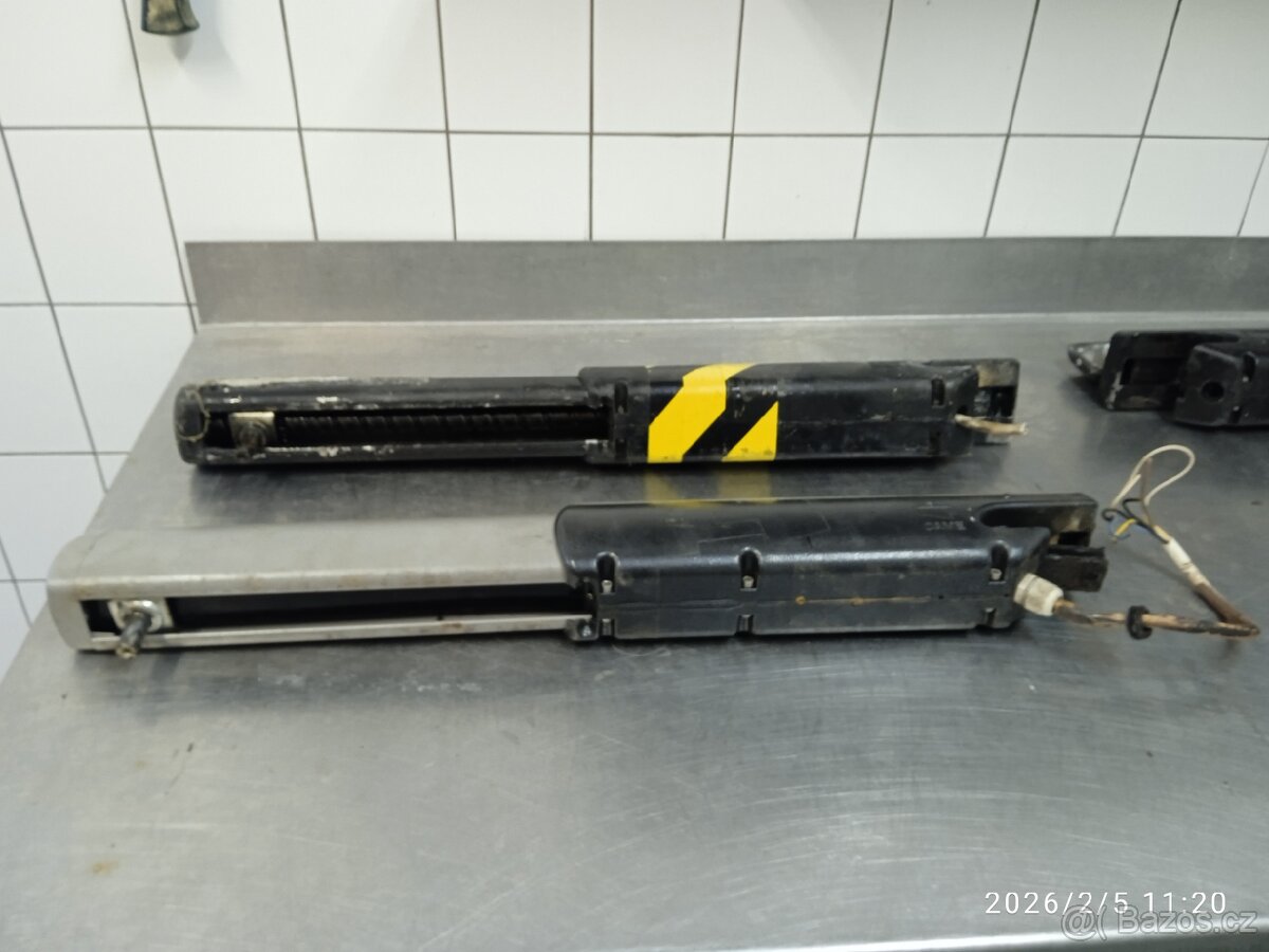 Pohony k vratum came