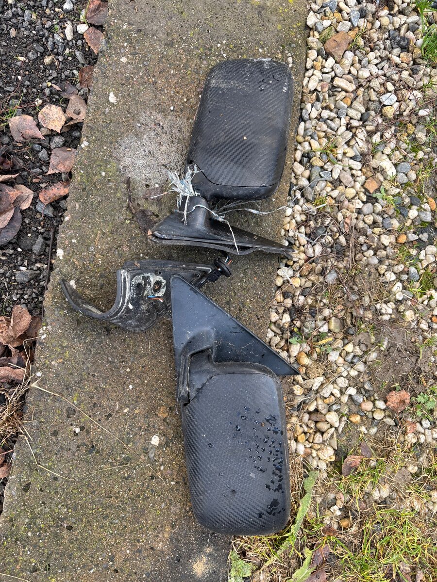 Zpětná zrcátka BMW e36