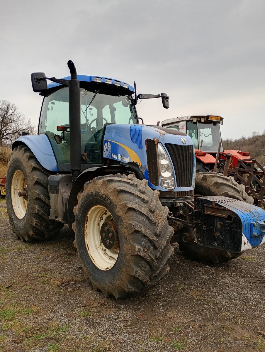 Prodám traktor New Holland TG255