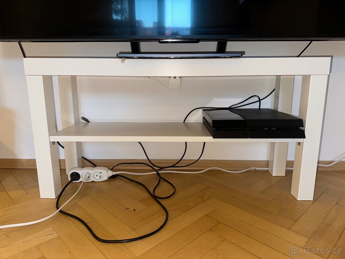 stolek pod televizi IKEA