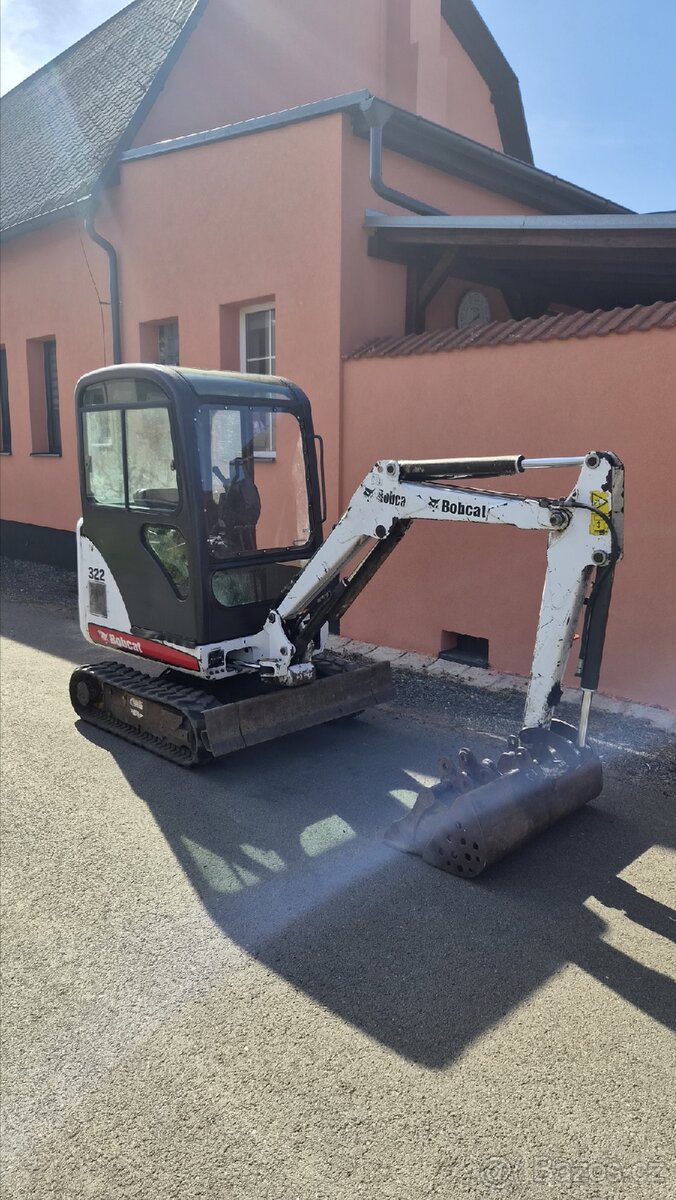 PRODÁM MINIBAGR BOBCAT 322 R.V 2004