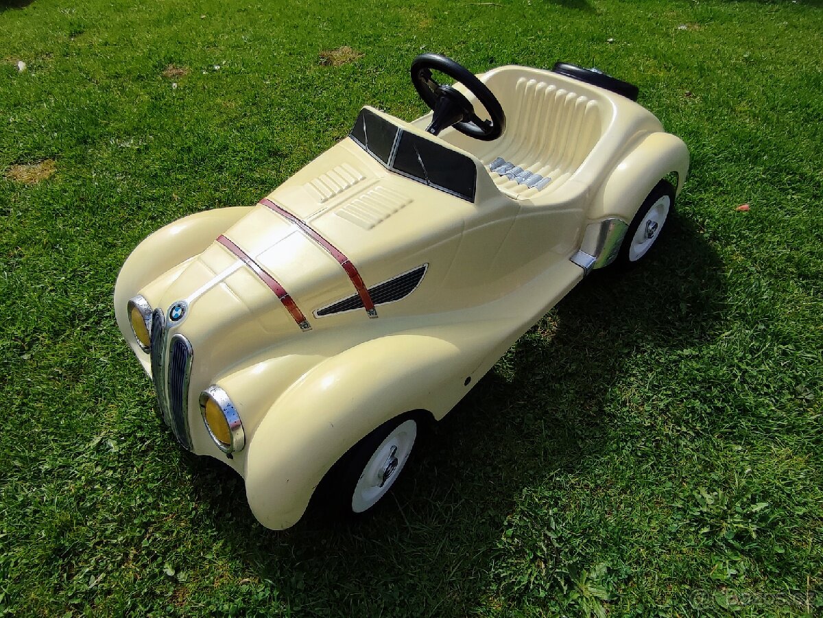 1938 BMW 328 roadster - šlapací autíčko