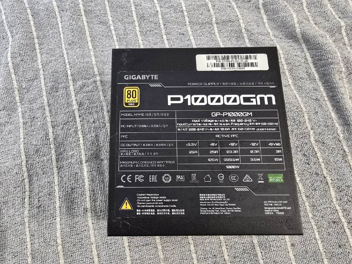 PC zdroj Gigabyte 1000W