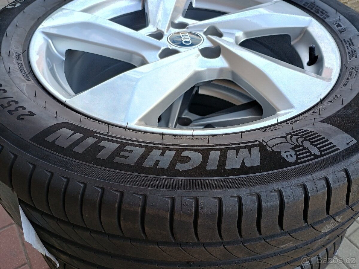 5x112 R18 LETNÍ SADA AUDI Q3 ALU KOLA 235 55 18