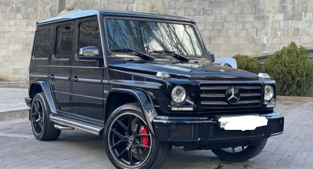 Mercedes Benz G500